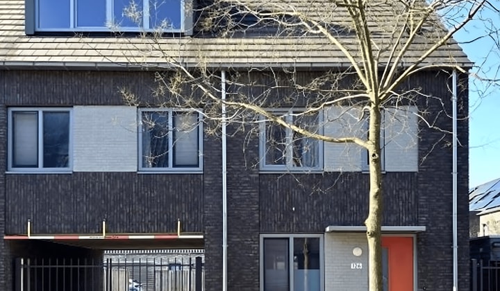 Huis | 147m² | Zeeheldenlaan | €2500,-
