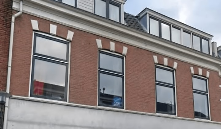 Huis | m² | €750,-