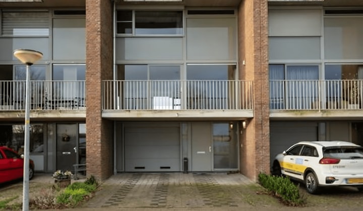 Huis | 150m² | €2300,-