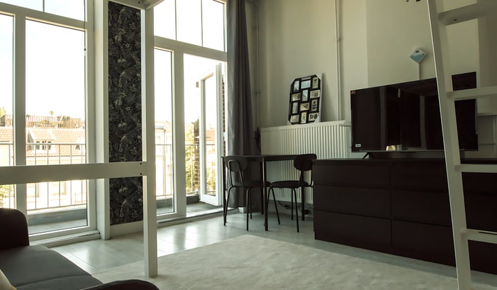 Kamer | 28m² | Valkenboslaan | €1625,-