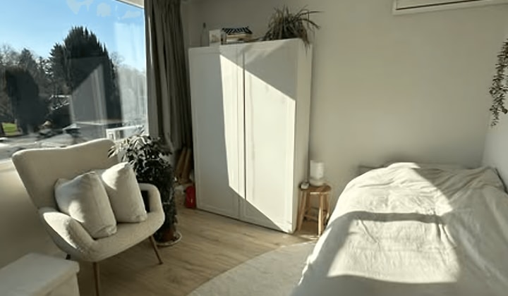 Kamer | m² | €625,-