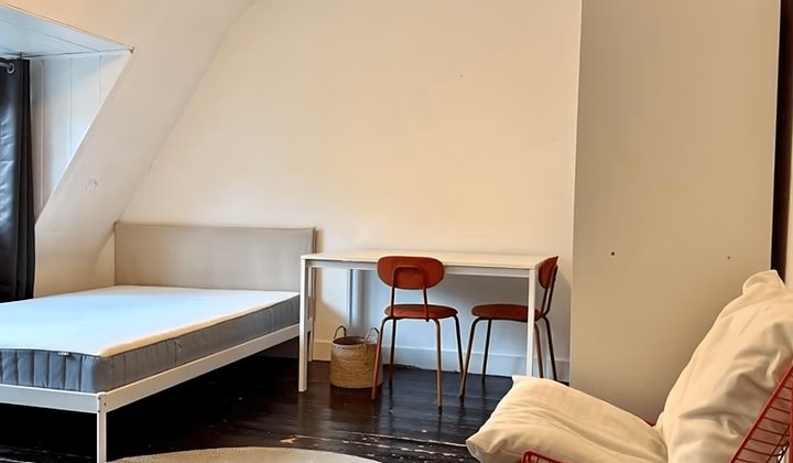 Kamer | 106m² | €540,-