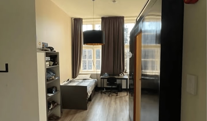 Kamer | m² | €950,-