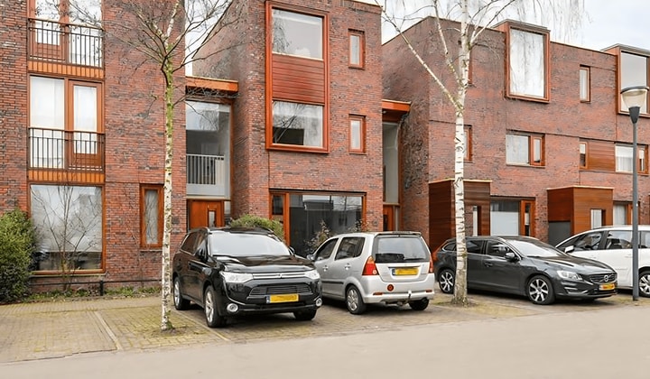 Huis | 160m² | Grasbloem | €2275,-