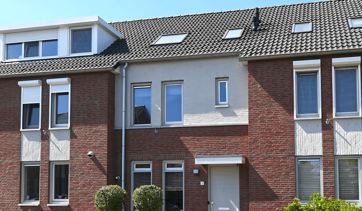 Huis | 102m² | €2100,-