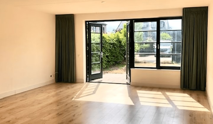 Huis | 144m² | €2750,-
