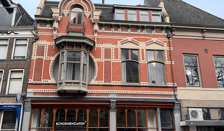 Appartement | 175m² | Luttekestraat | €2500,-