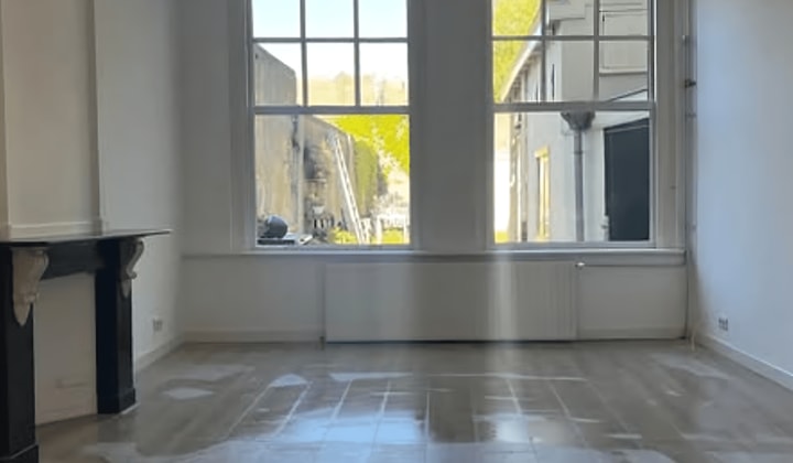 Studio | m² | €930,-