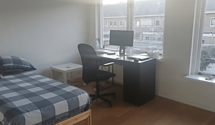 Kamer | m² | €900,-