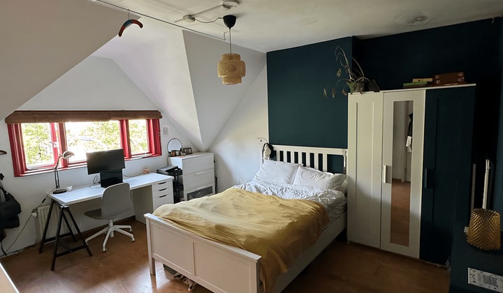 Kamer | 16m² | Julianalaan | €600,-