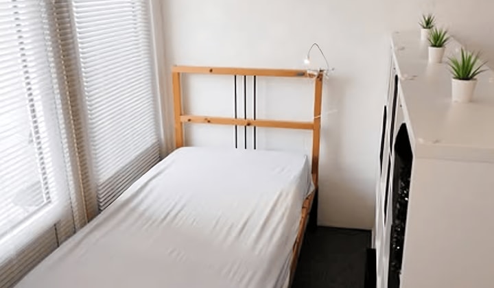 Studio | m² | €800,-