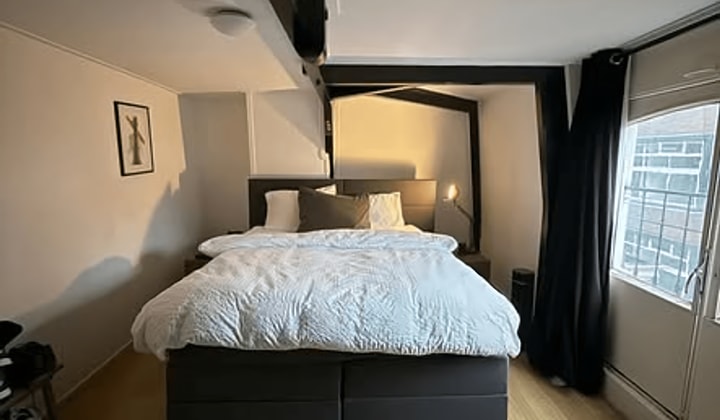 Studio | m² | €850,-