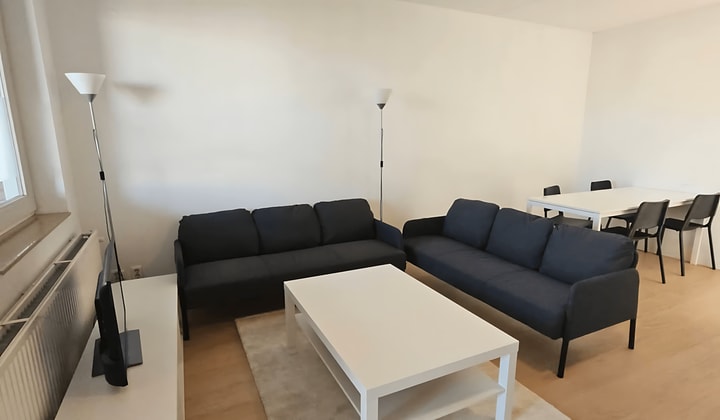 Kamer | 17m² | Renier Nafzgerstraat | €698,-