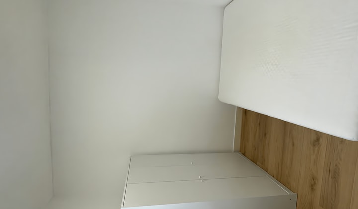 Kamer | 11m² | Van Zeggelenlaan | €585,-