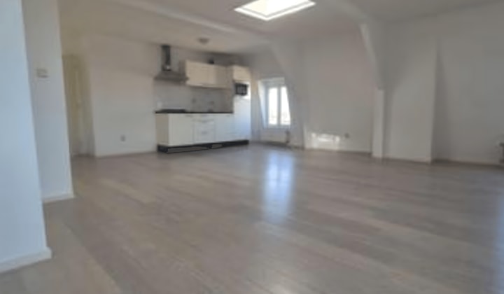Appartement | Juliana van Stolberglaan | €994,-