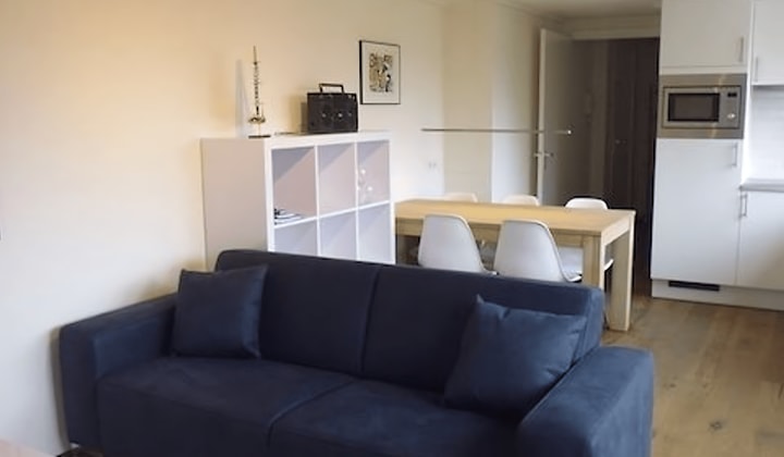 Appartement | 65m² | P Czn Hooftlaan | €1050,-