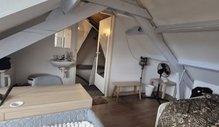 Kamer | 18m² | €400,-