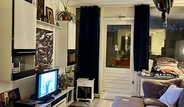 Kamer | m² | €800,-