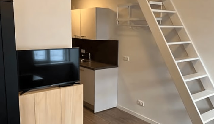 Studio | m² | €733,-