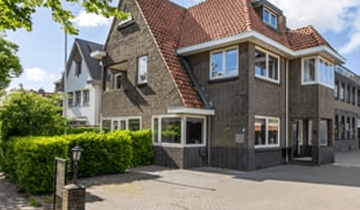 Huis | 213m² | Graaf Florisweg | €2500,-