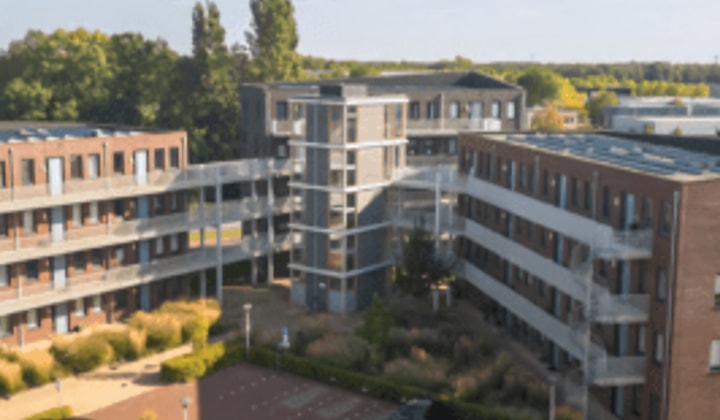 Huis | 75m² | €1827,-