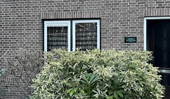 Huis | 83m² | Valkruststraat | €768,-