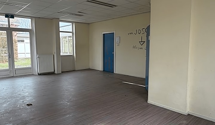 Huis | 60m² | €8888,-