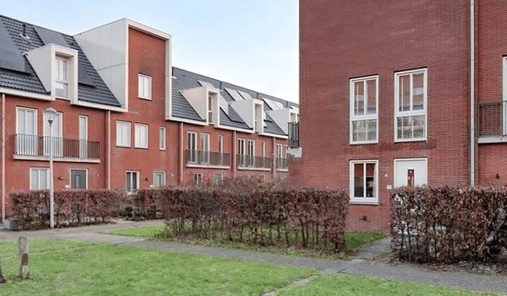 Huis | 100m² | €2500,-