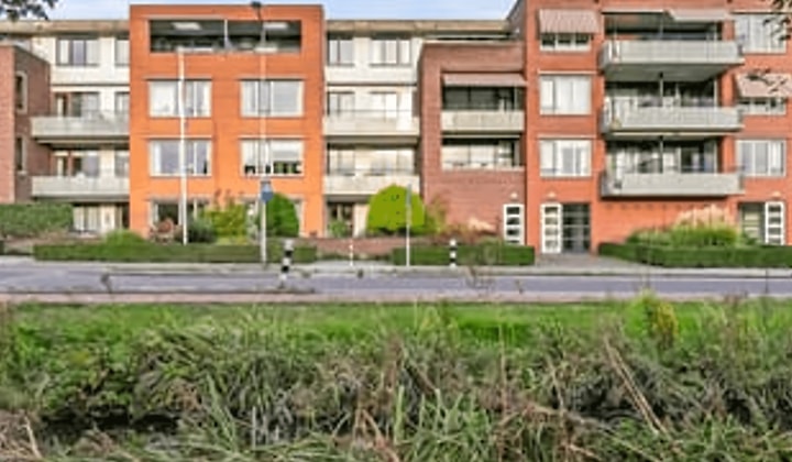Appartement | 105m² | €2050,-