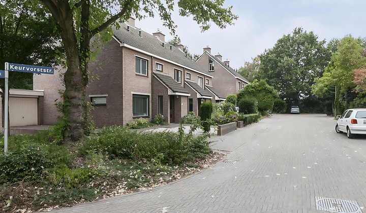 Huis | 144m² | €1425,-