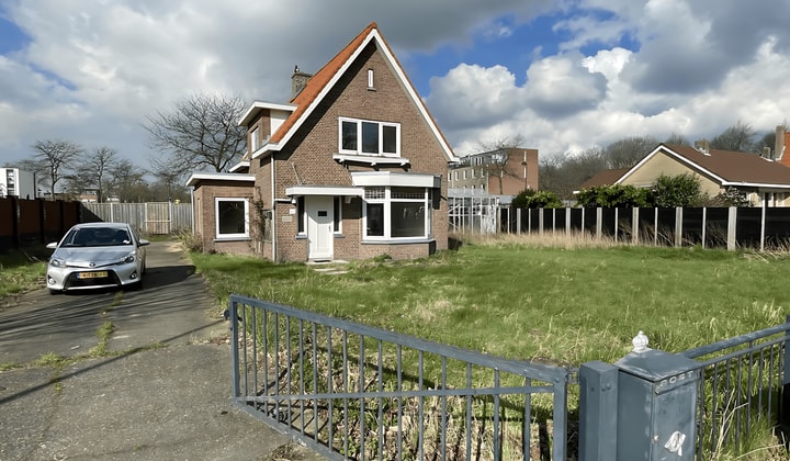 Huis | 152m² | €2300,-