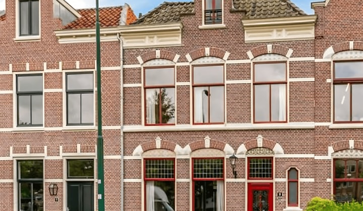 Huis | 177m² | €2250,-
