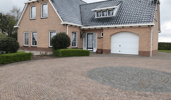 Huis | 217m² | Zethuisterweg | €1700,-