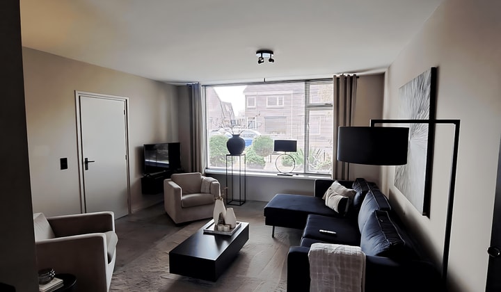 Huis | 124m² | Stationsstraat | €1725,-