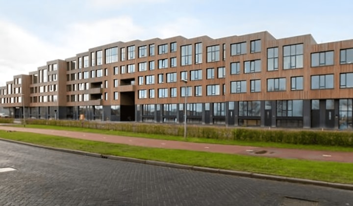 Kamer | 68m² | €2000,-