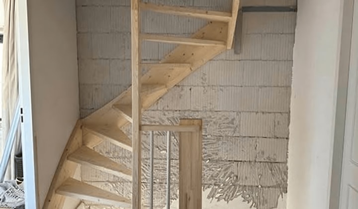 Huis | m² | €932,-