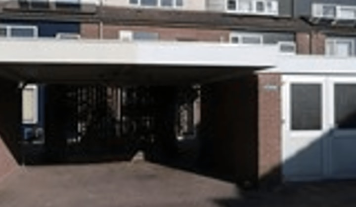 Kamer | 126m² | €2590,-