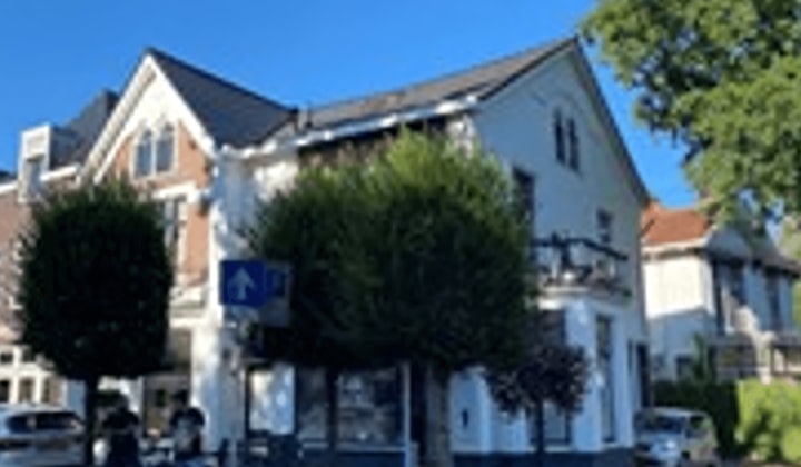 Kamer | 70m² | €1625,-