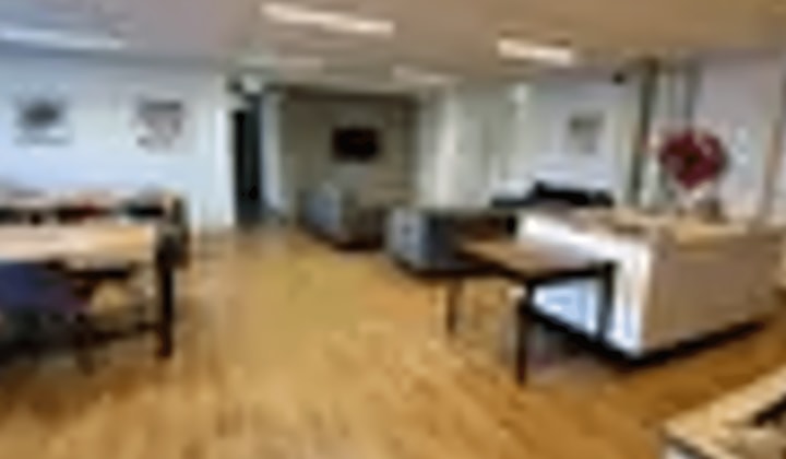 Kamer | 300m² | €495,-