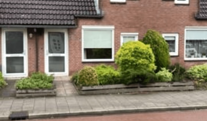 Huis | 80m² | €1077,-