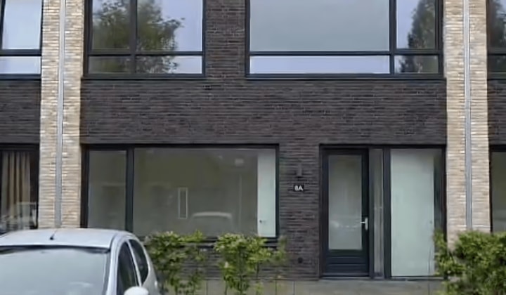 Gestoffeerd appartement met 2 slaapkamers en patio