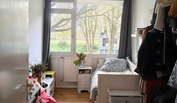 Gemeubileerde kamer inclusief prijs voor vrouwen