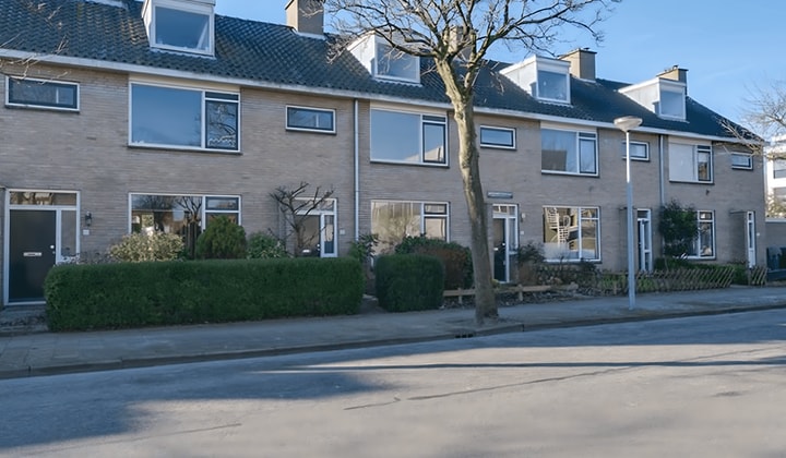 Ruime eengezinswoning met tuin en zes kamers