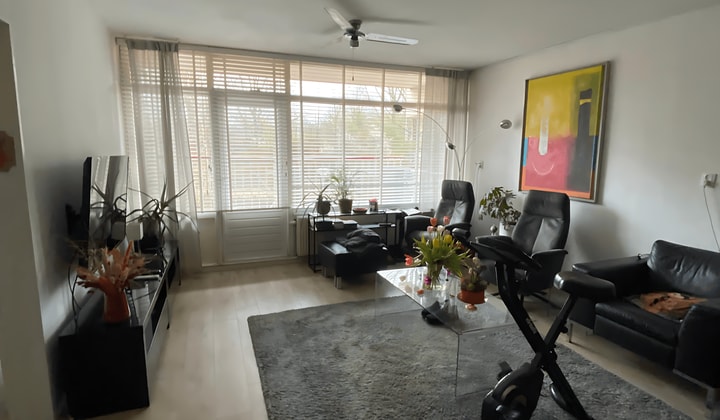 Appartement met 2 slaapkamers en balkon