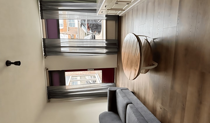 Gemeubileerde studio met parkeerplaats