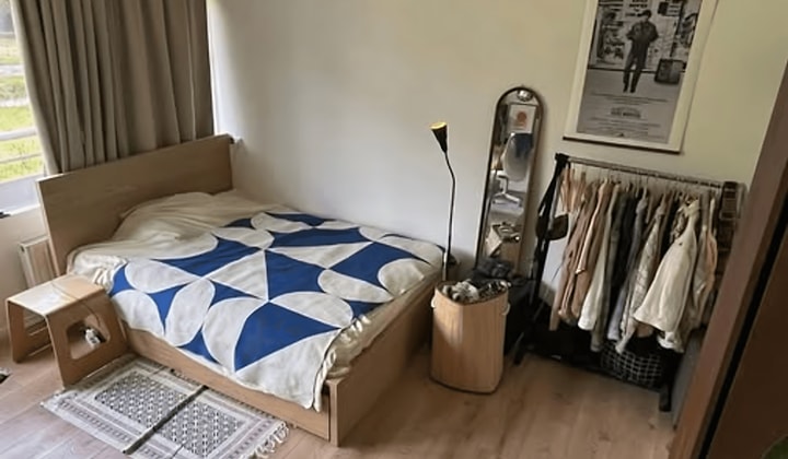Gemeubileerde studio met balkon en gedeelde voorzieningen