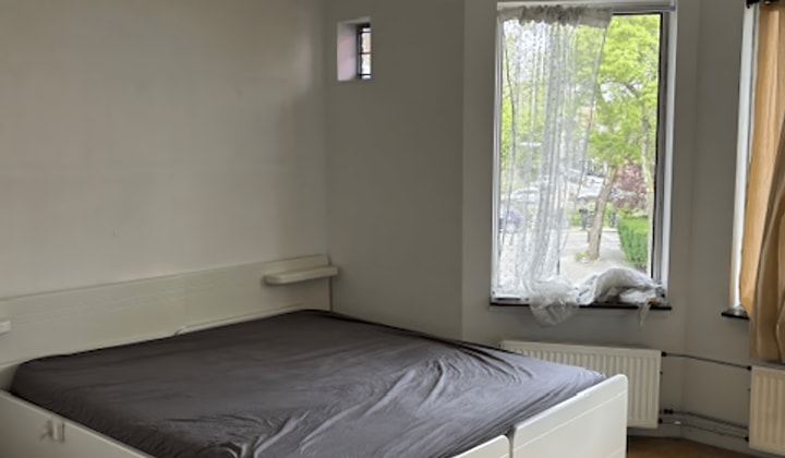 Gemeubileerde kamer met wasmachine en registratie mogelijk