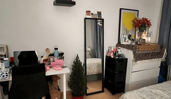 Gemeubileerde kamer met wasmachine en eigen kast