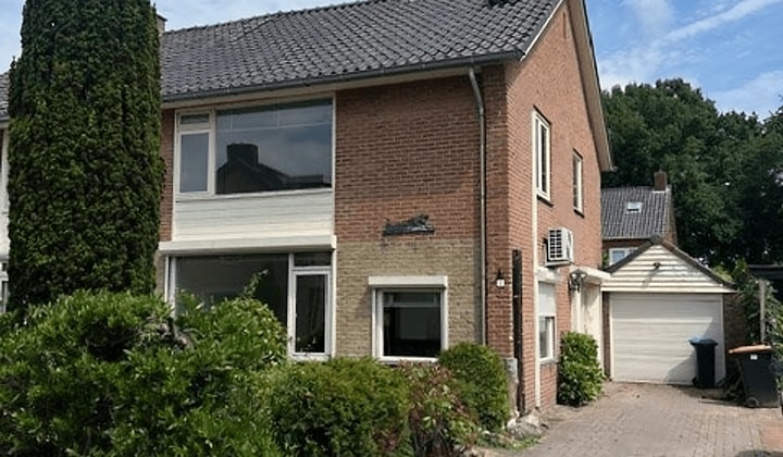 Gestoffeerde eengezinswoning met tuin en lange huurperiode