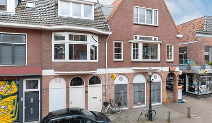 Maisonnette appartement met tuin en balkon, gestoffeerd